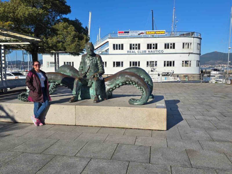 Monumento a Júlio Verne, Vigo, Espanha